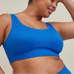 Torrid LIGHTLY LINED SEAMLESS RIB SCOOP BRALETTE
